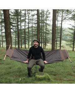 The Kephart Roll 6in1 als Bushcraft Hängematte im Wald aufgebaut